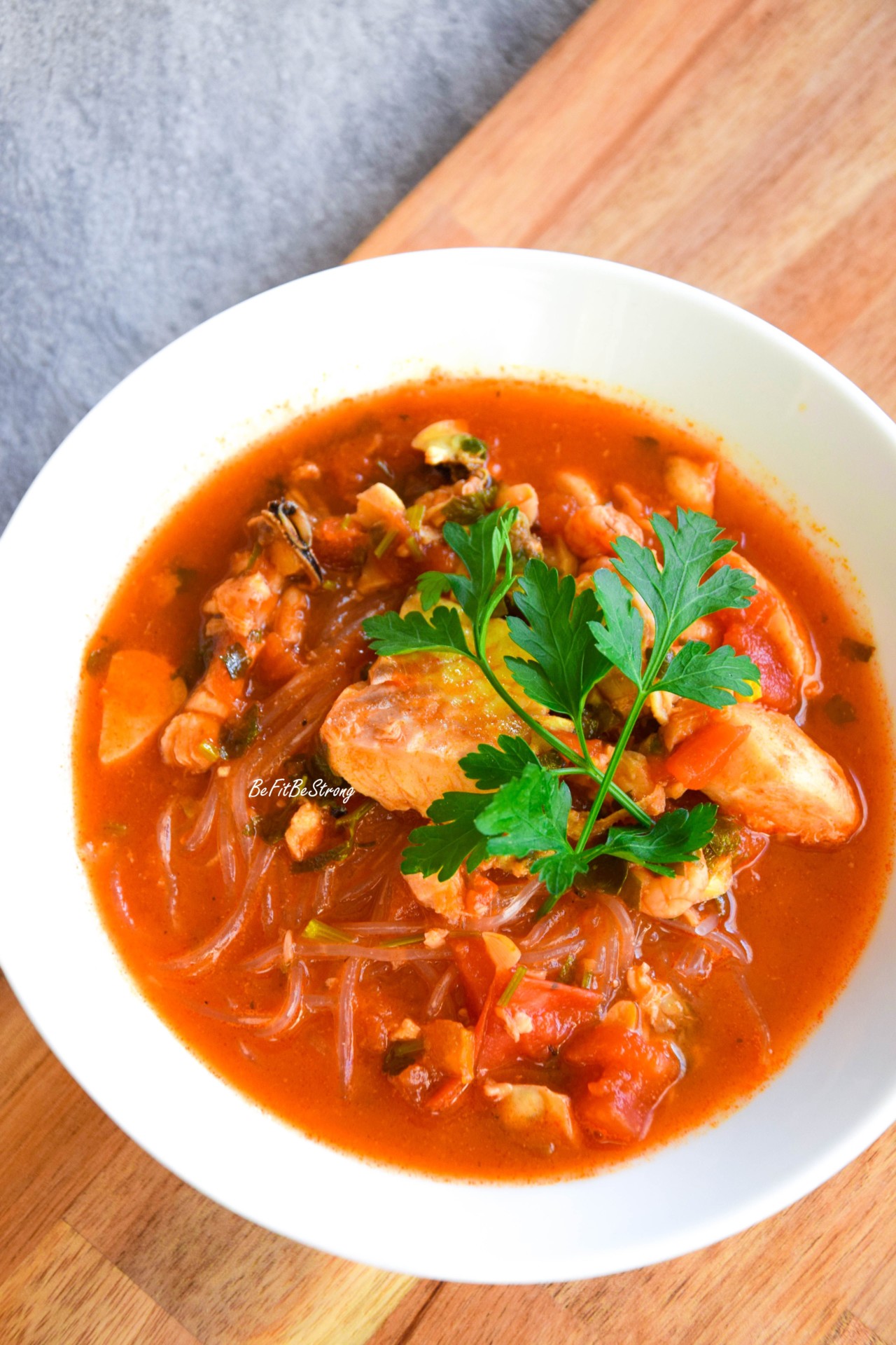 Zupa rybna z owocami morza Be Fit Be Strong